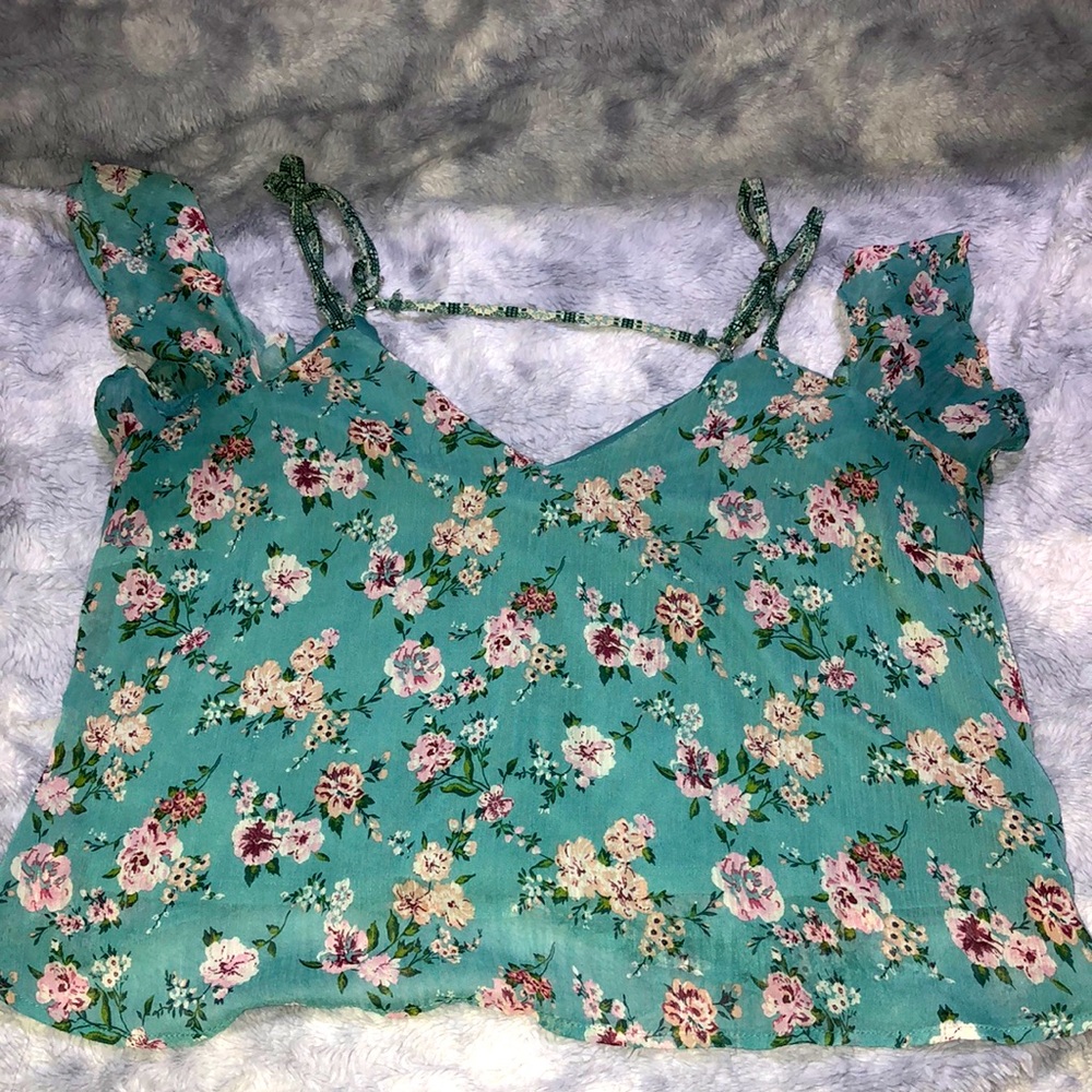 Large floral Xhilaration blouse